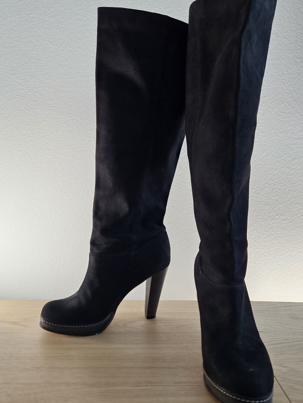 COLE HANN | women's suede boots - Picture 1 of 6